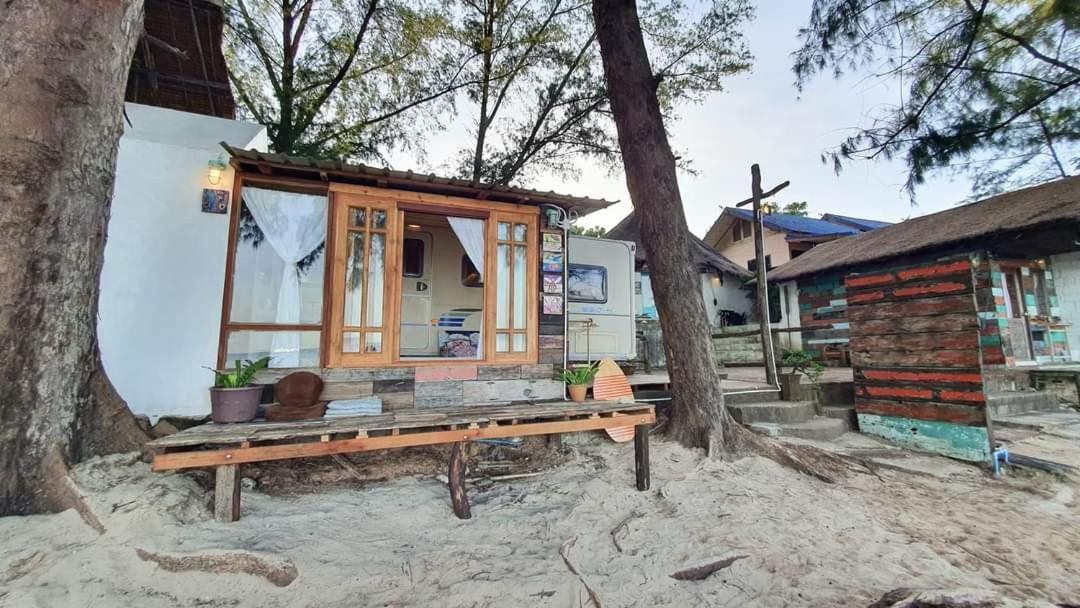 Maliblues Bed & Art Gallery Chumphon Luaran gambar