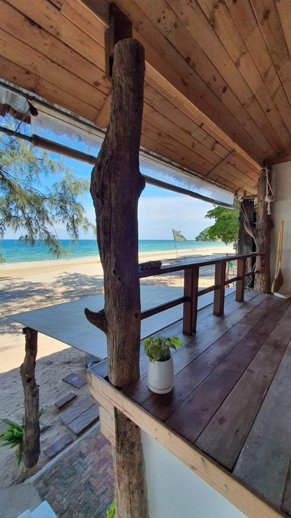 Maliblues Bed & Art Gallery Chumphon Luaran gambar