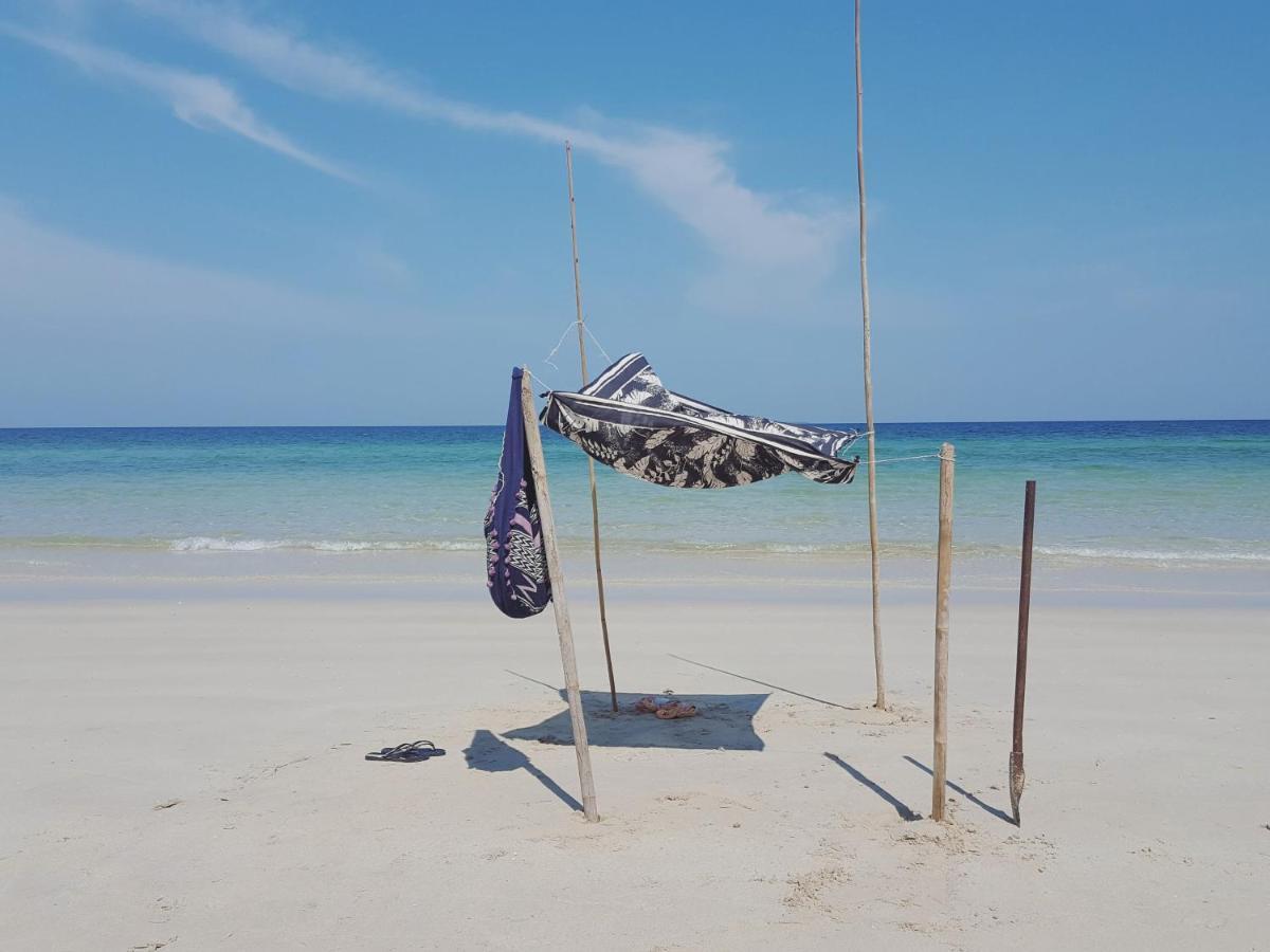 Maliblues Bed & Art Gallery Chumphon Luaran gambar