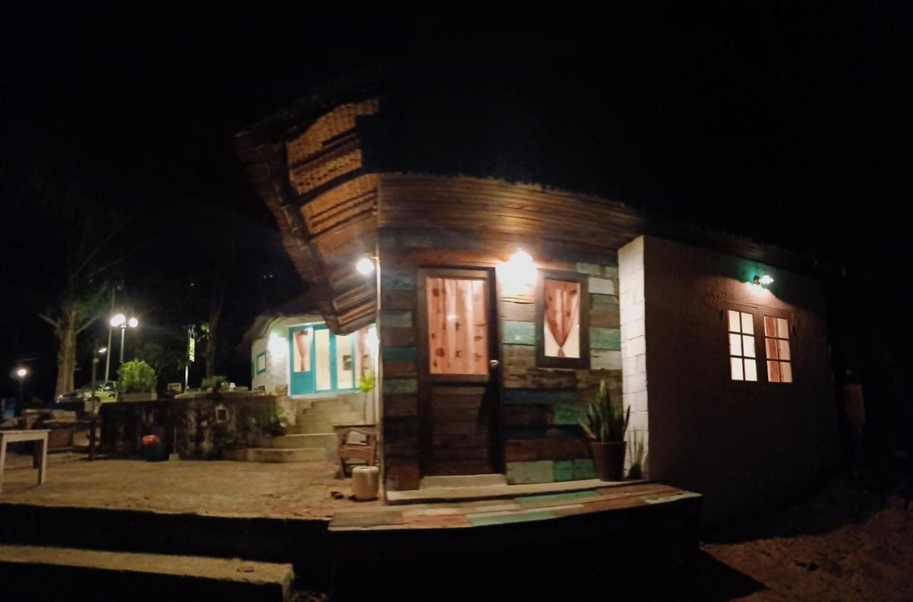 Maliblues Bed & Art Gallery Chumphon Luaran gambar