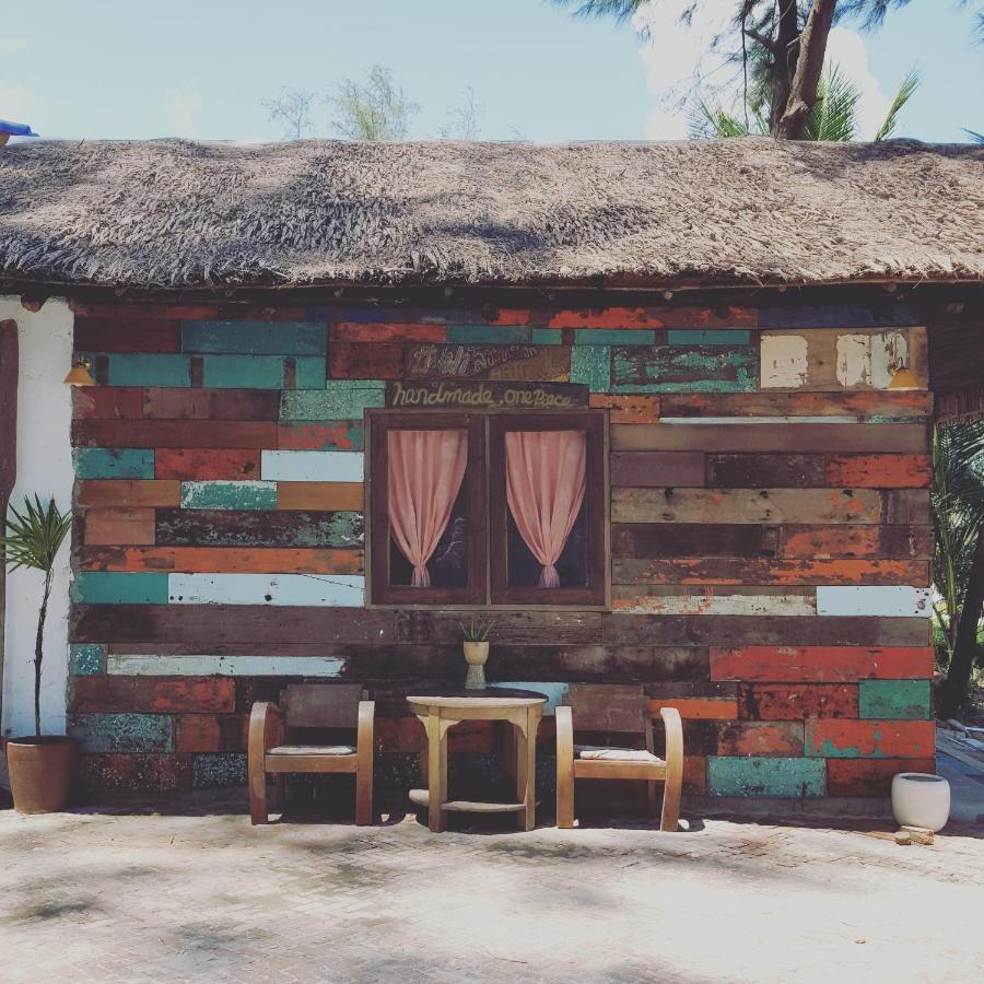 Maliblues Bed & Art Gallery Chumphon Luaran gambar